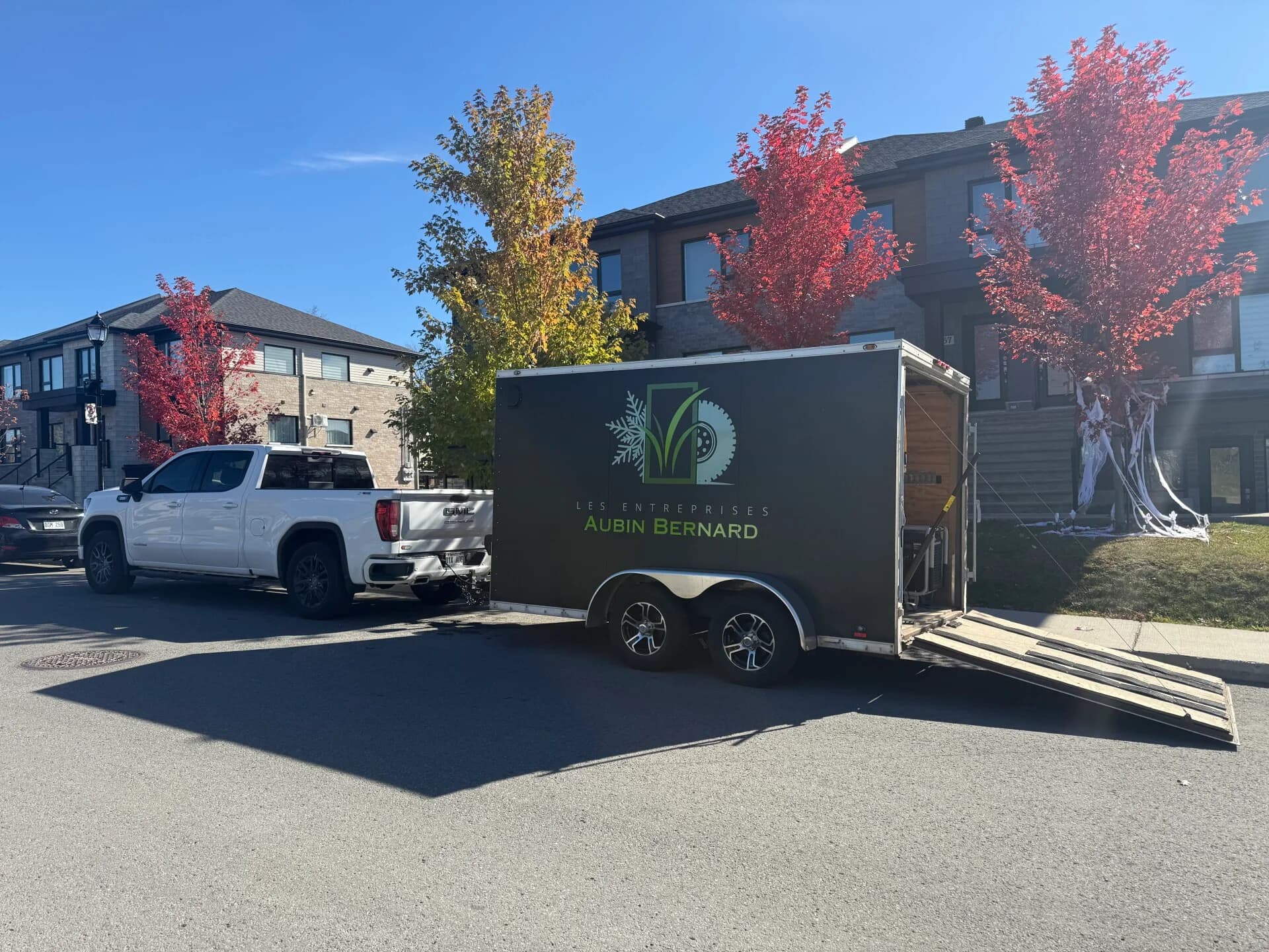 Camion de service Les Entreprises Aubin Bernard